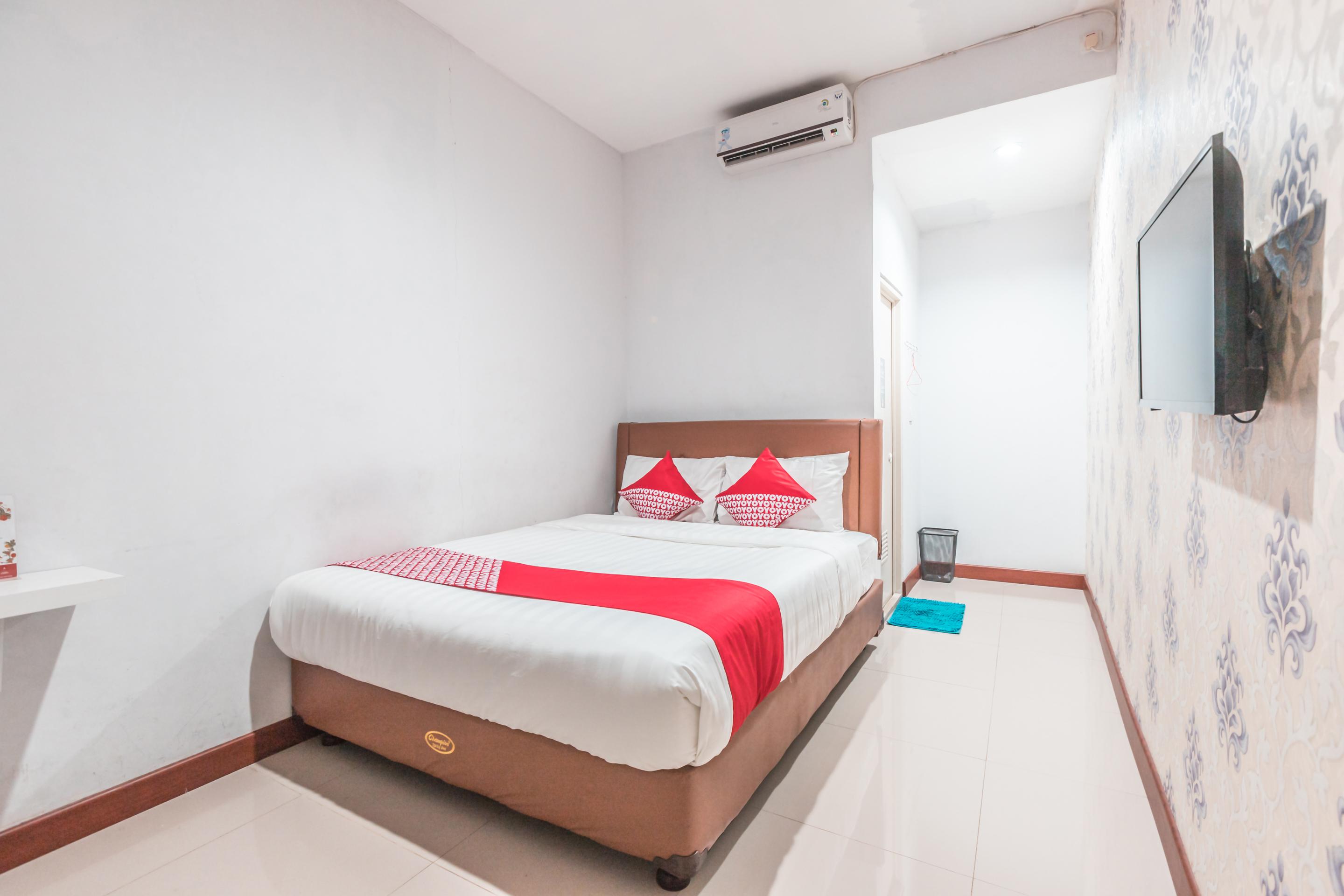 Oyo 1555 Unik Guesthouse Syariah Jakarta Exterior foto