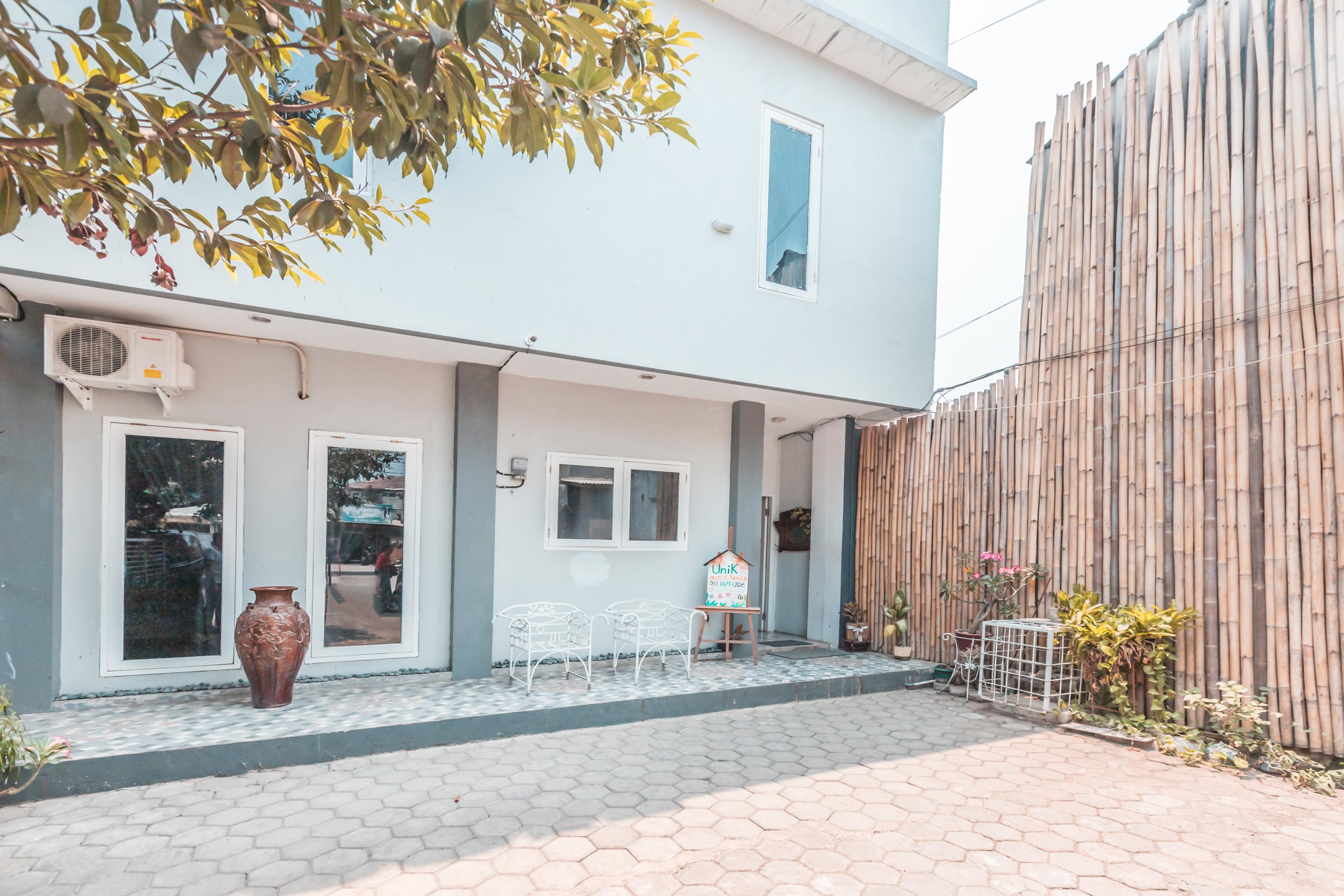 Oyo 1555 Unik Guesthouse Syariah Jakarta Exterior foto